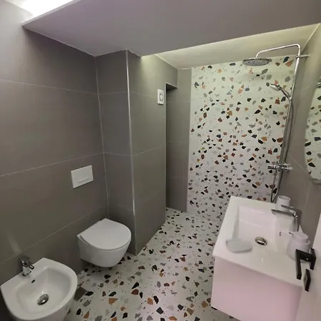 Luxury Seaside Escape 2 - Free Private Parking Apartamento *
