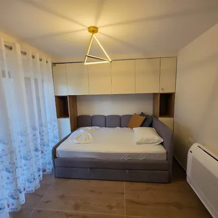 Luxury Seaside Escape 2 - Free Private Parking Apartamento