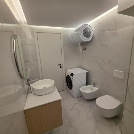 Luxury Seaside Escape 2 - Free Private Parking Apartamento *
