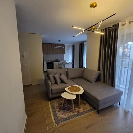 Luxury Seaside Escape 2 - Free Private Parking Apartamento